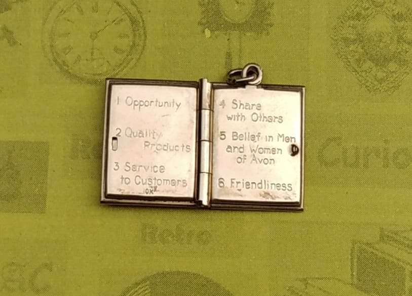 Super Rare Vintage Mid Century 10k Avon Principles Book Charm-Pendant